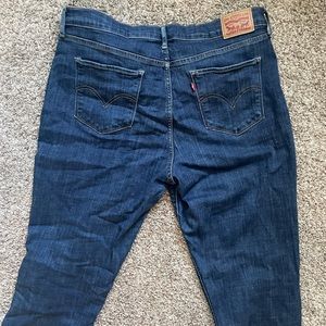 Levi’s Classic Straight Jeans
